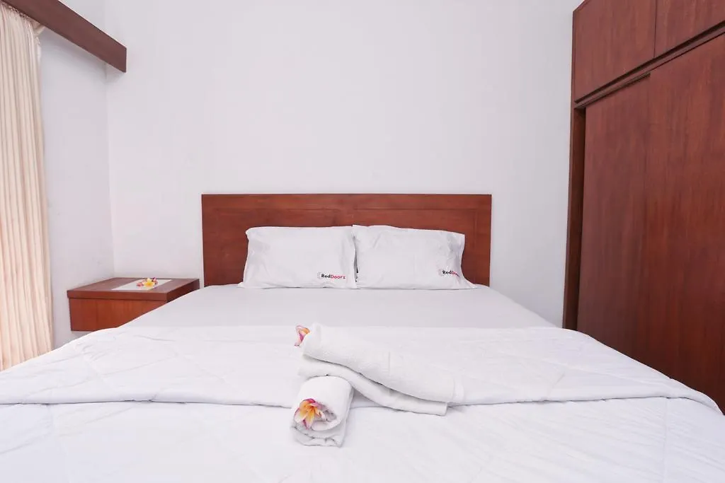Hotel Reddoorz @ Pendawa Kartika Plaza 2 Kuta Lombok