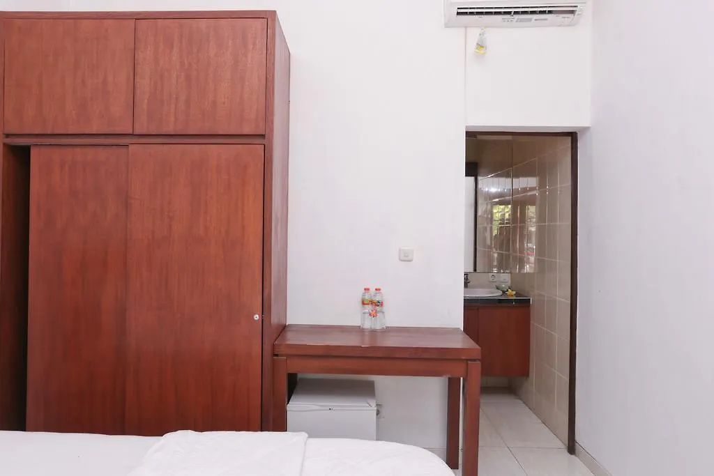 Hotel Reddoorz @ Pendawa Kartika Plaza 2 Kuta Lombok 3*,  Indonésie